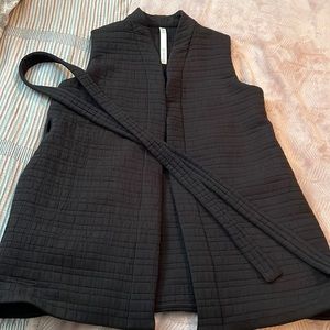 Serene travels black vest 8